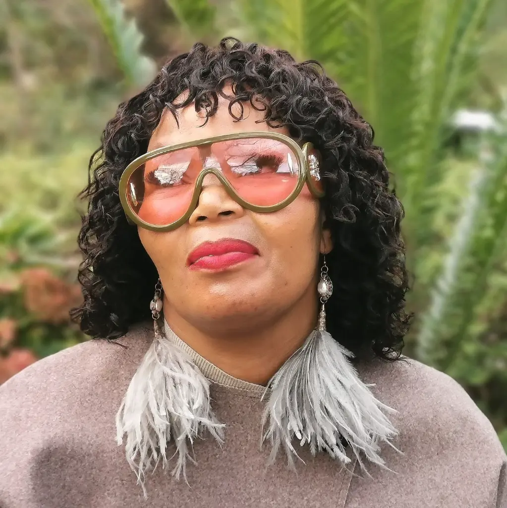 Grey Ostrich feather Earrings