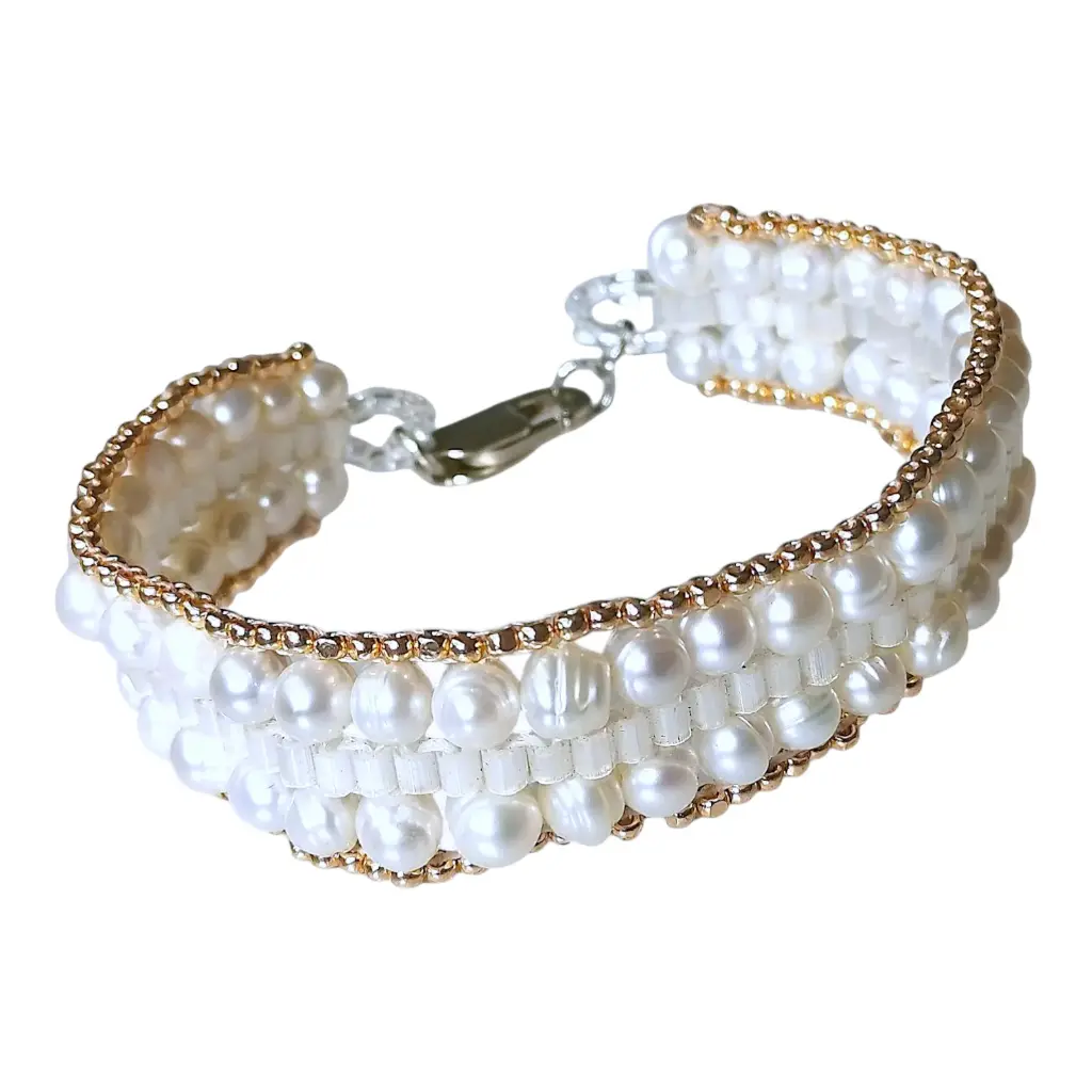 Handcrafted Freshwater pearl Bracelet