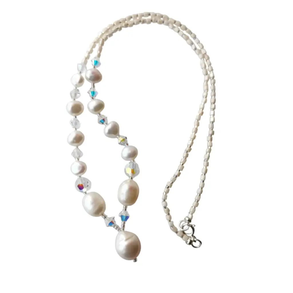 Freshwater Pearls & Swarovski crystal necklace 