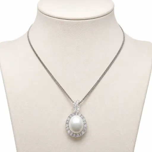 Freshwater pearl necklace 
